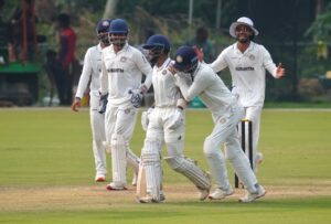 രഞ്ജി ട്രോഫിയിൽ കേരള - സൗരാഷ്ട്ര മത്സരം സമനിലയിൽ, Kerala Ranji Trophy, Ranji Trophy Kerala 2025, Kerala Ranji matches, Kerala vs Saurashtra Ranji, Kerala Ranji live score, Kerala Ranji Trophy final 2024-25 Vidarbha, Kerala vs J&K Ranji quarterfinal one-run win, Kerala Ranji semi final Gujarat two runs, Sanju Samson Ranji Trophy 2025 performance, Kerala vs Maharashtra Ranji 2025-26 collapse, Karun Nair 142 vs Kerala Ranji November 2025, Kerala Ranji Trophy schedule 2025-26, Ranji Trophy Kerala rain delay Saurashtra,Kerala cricket team Ranji turnaround Saurashtra, Prithvi Shaw ducks Ranji vs Kerala,