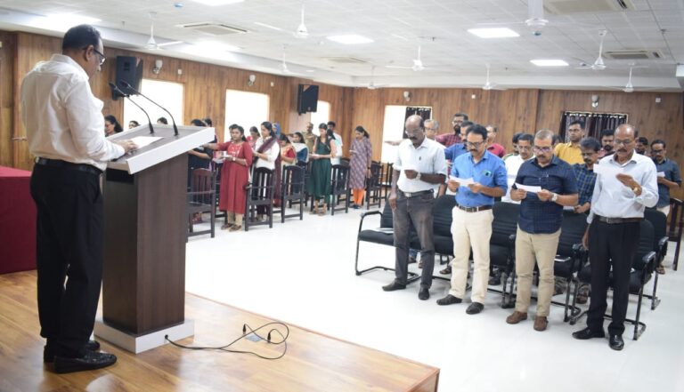 ഭരണഘടന നൽകുന്ന പരമാധികാരം ജനങ്ങളിൽ നിക്ഷിപ്തം: തിരഞ്ഞെടുപ്പ് കമ്മീഷണർ, Kerala State Election Commission State Election Commission Kerala KSEC Kerala Kerala local body elections Kerala panchayat elections Kerala municipal elections Kerala voter list Electoral rolls Kerala Kerala SEC voter services Kerala local self government elections Article 243K Kerala Kerala State Election Commissioner Panchayat Raj elections Kerala Municipality elections Kerala Kerala delimitation commission Local body polls Kerala Voter registration Kerala SEC