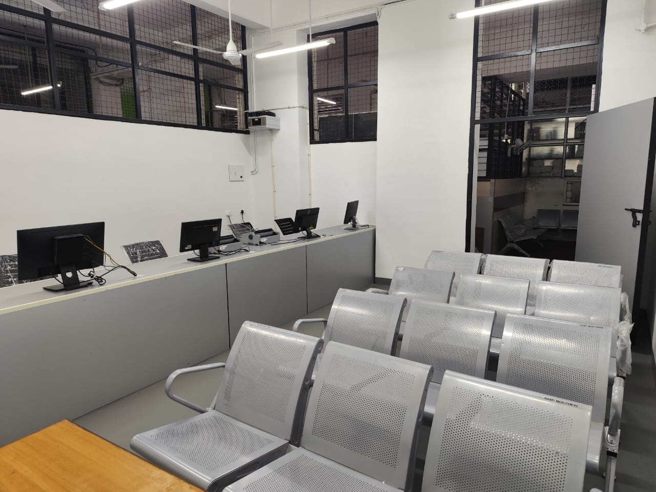 സൗജന്യ മരുന്നിനായി അലയേണ്ട: തിരുവനന്തപുരം മെഡിക്കല്‍ കോളേജില്‍ മാതൃകാ ഫാര്‍മസി, thiruvananthapuram medical college hospital medical college hospital thiruvananthapuram government medical college thiruvananthapuram trivandrum medical college hospital medical college trivandrum tmc thiruvananthapuram government medical college hospital thiruvananthapuram mch thiruvananthapuram trivandrum medical college medical college hospital trivandrum best government hospital in thiruvananthapuram medical college hospital emergency thiruvananthapuram trivandrum government hospital sat hospital thiruvananthapuram medical college junction hospital cardiology medical college thiruvananthapuram neurosurgery trivandrum medical college urology department medical college hospital thiruvananthapuram general medicine trivandrum medical college cancer treatment medical college thiruvananthapuram trauma care thiruvananthapuram medical college appointment medical college hospital thiruvananthapuram op registration trivandrum medical college doctors list government medical college thiruvananthapuram bed availability mch thiruvananthapuram best multispecialty hospital in south kerala kerala's oldest medical college hospital